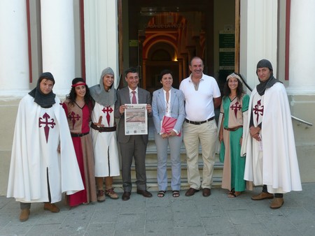 La diputada de Turismo e Innovación, Dolores Bravo, participó en la presentación de la tercera edición de la Fiesta Santiaguista de Estepa./Diputación de Sevilla