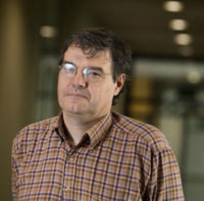 Joan Benach, profesor de salud pública