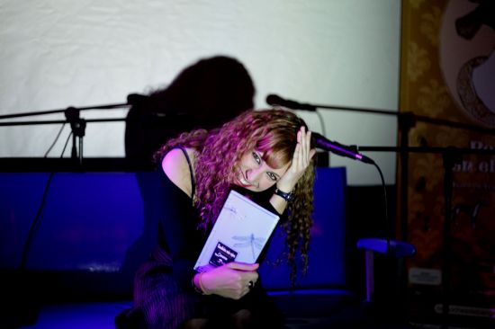 Laura Rosal, columnista de Sevilla Actualidad, forma parte de Perfopoesía 2010