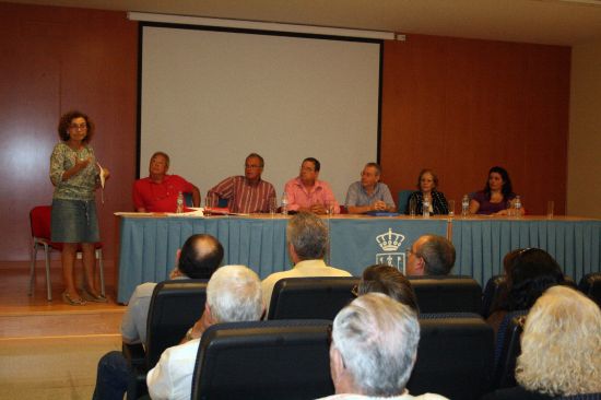 Reunión de vecinos de la zona norte de Alcalá de Guadaíra /SA