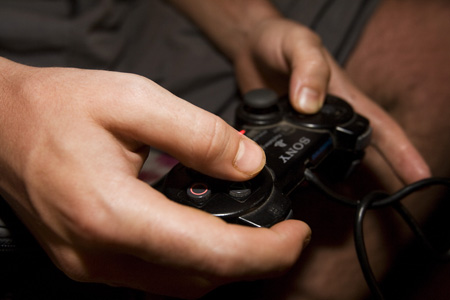 Una quinta parte de los encuestados mayores de 45 años juega todos los días, casi el doble que los menores de 16 años /SA