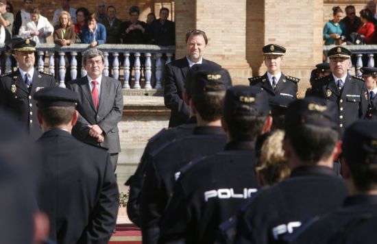 Nuevos agentes en el acto celebrado en Plaza de España