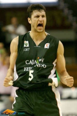 carlos-cazorla-cajasanfernando