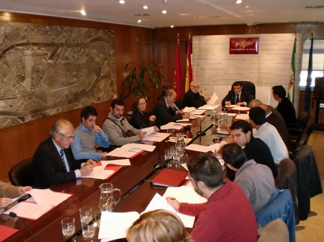 Distintos colectivos de Sevilla forman parte del foro ciudadano