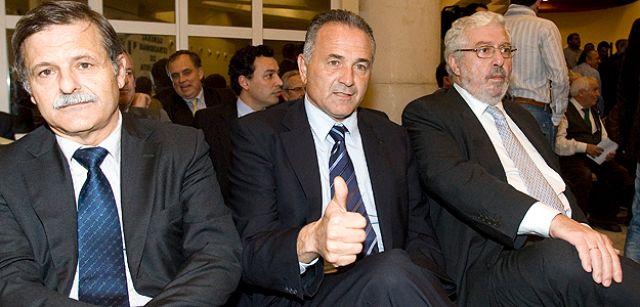 El nuevo Consejo de Administración del Betis con Gordillo en el centro/Rbb