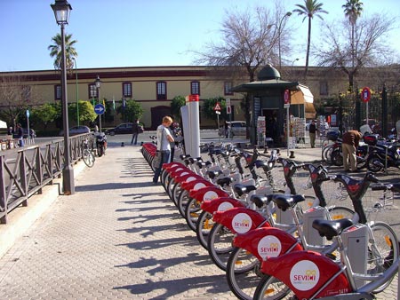 El servicio público de alquiler Sevici empezó a funcionar en Sevilla en julio de 2007/Foto de archivo
