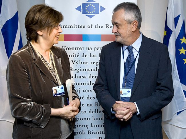 Griñán continúa su viaje institucional a Bruselas