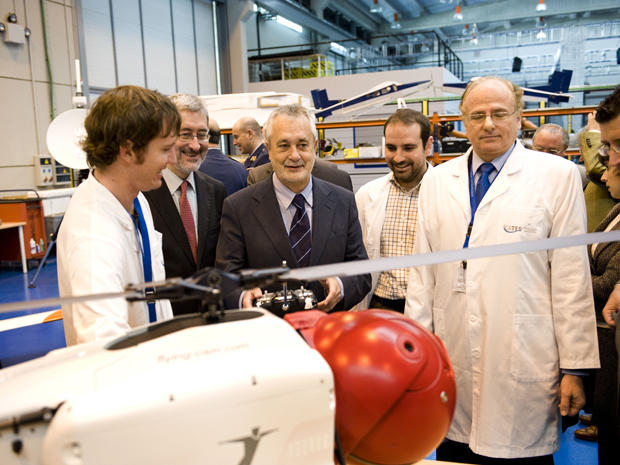 El presidente de la Junta ha inaugurado el Centro Avanzado de Sevilla