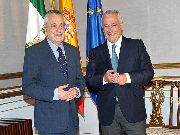 Griñán ha conocido de primera mano las opiniones de la oposición en el Parlamento ante la PAC