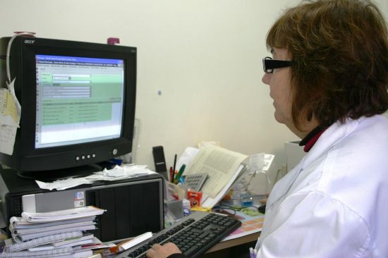 la_doctora_Rabat_protocoliza_una_teleconsulta