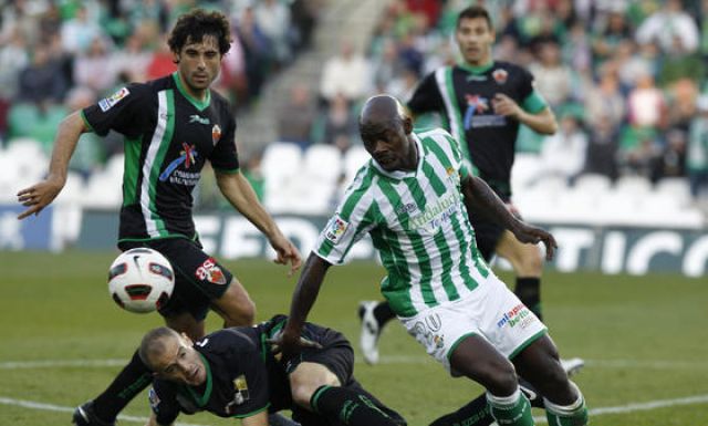 Emaná reaparició con poca fortuna/Antonio Pizarro