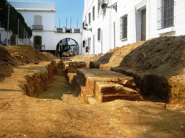 restos-plaza-espana-olivares