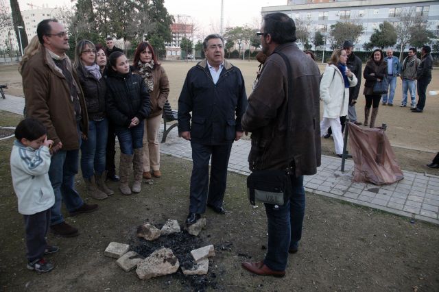 Zoido durante su visita al parque de la estrella de Pino Montano
