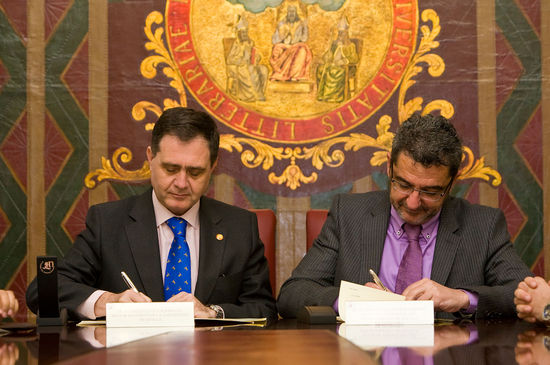 Joaqun_Luque_y_Antonio_Gutirrez_Limones._Convenio_etsia