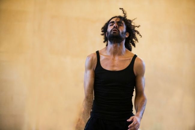 ‘Vertical Road’ está inspirada en el mito universal de los ángeles, que simboliza la “ascensión”, el camino entre lo terrenal y lo espiritual, el camino vertical. / teatrocentral