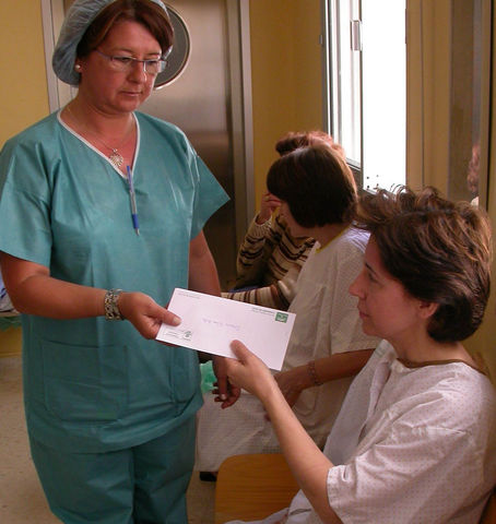 Desde hoy la 'factura sombra' empezará a entregarse en el hospital de Valme