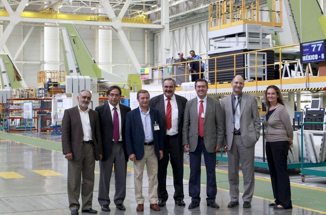 Espadas dice que es Zoido quien ahora se sube al carro del sector aeronáutico cuando antes no creía en él/Foto de archivo