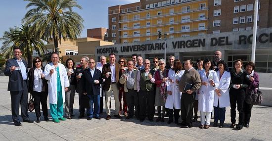 Espadas ha prometido un equipo de profesionales para atender a los trasplantados