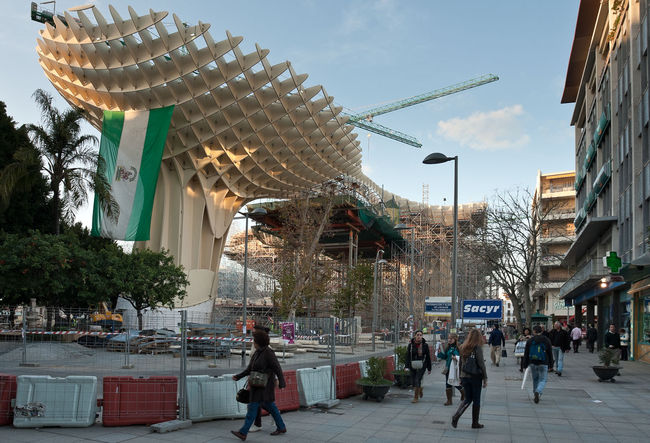 El gobierno municipal quiere inaugurar el Metropol Parasol antes de final de mes/SA