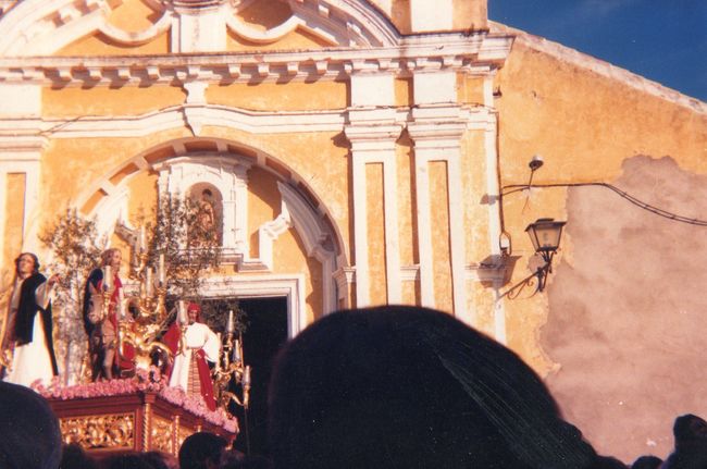 La Borriquita en una de sus últimas procesiones a finales de los años ochenta / Imagen de archivo