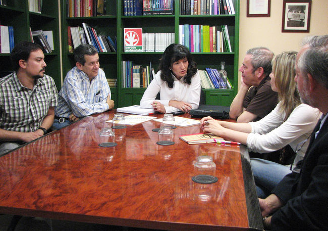 Una representación de la Iniciativa Ciudadana 2019-2022, junto a Pilar González