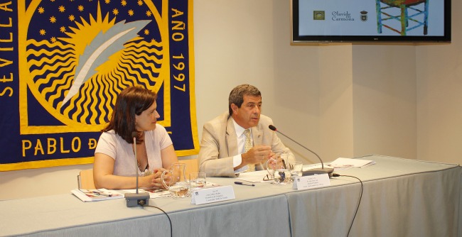 presentacion-cursos-verano-upo-carmona-110511