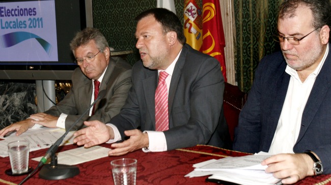 sanchez-monteseirin-presentacion-dispositivo-elecciones-2011-200511