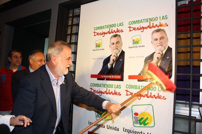 Torrijos en Amate, donde ha abierto la campaña electoral