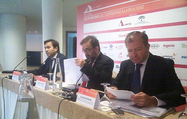 González, Manfredi y Borrero esta mañana en la presentación del IV Foro TIC y Sostenibilidad