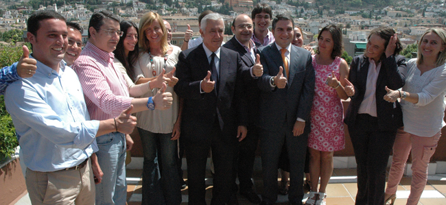 javier-arenas-diputados-pp-granada-270611