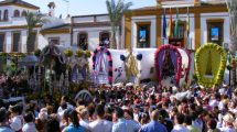 Salida de la hermandad del Rocío de Gines durante la pasada romería