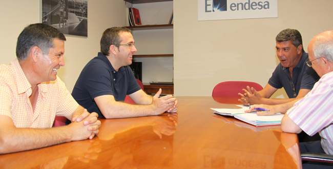 valle-chacon-reunion-sevillana-endesa-280611