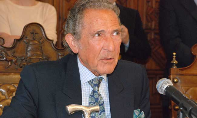 Antonio Gala ha anunciado que padece "un cáncer de difícil extirpación"