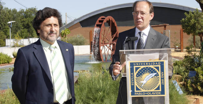 diaz-trillo-jimenez-upo-inauguracion-jardin-130711