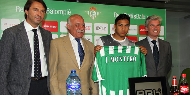 presentacion-jefferson-montero-betis-oficial-120711