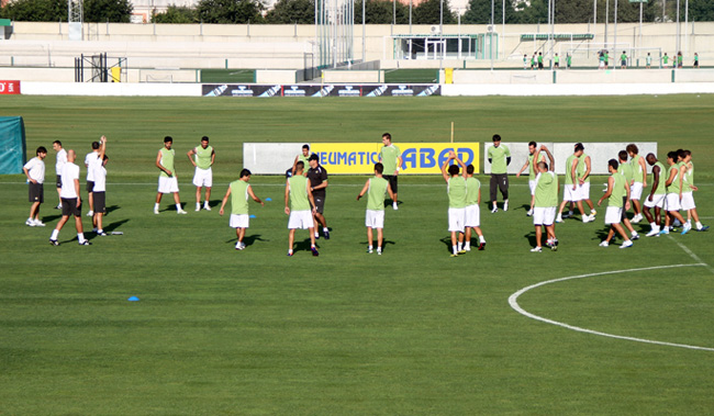 entrenamiento-betis-oficial-310811