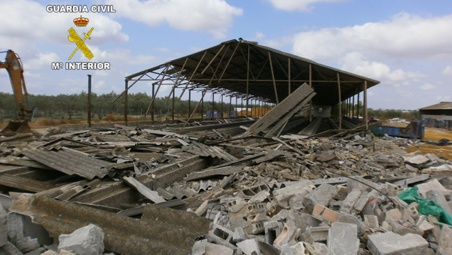 nave-hierro-dos-hermanas-gc-310811