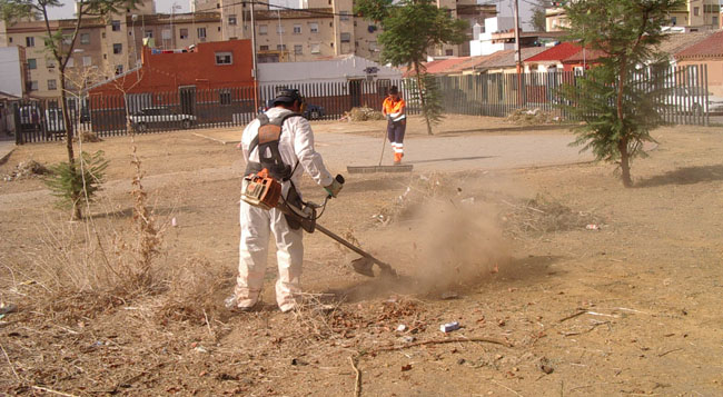 plaza-santa-teresa-sevilla-100811