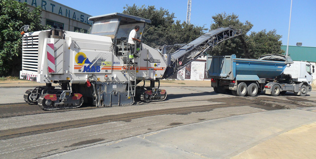 asfaltado-canamos-rinconada-270911