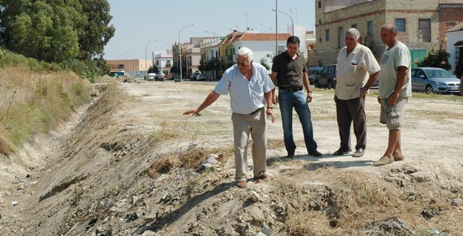 begines-reunion-vecinos-ratones-210911