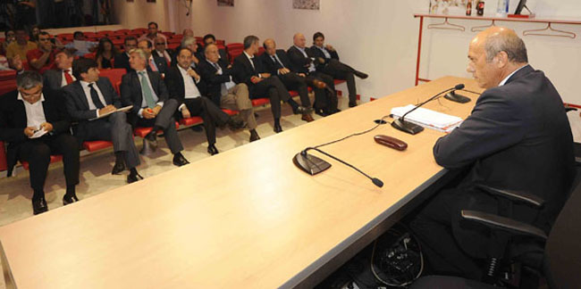 del-nido-reunion-equipos-primera-080911