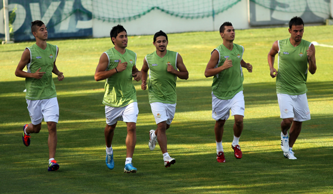 entrenamientos-betis-oficial-020911