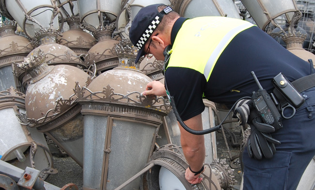 farolas-fernandinas-robo-sevilla-polica-local-260911