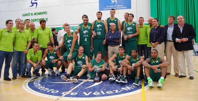 jugadores-unicaja-copa-andalucia-vuelta-250911