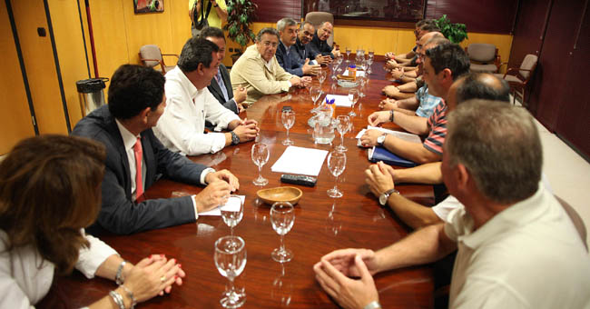 zoido-reunion-tussam-130911