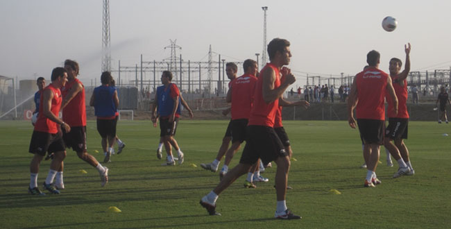 entrenamiento-sevilla-oficial-111011