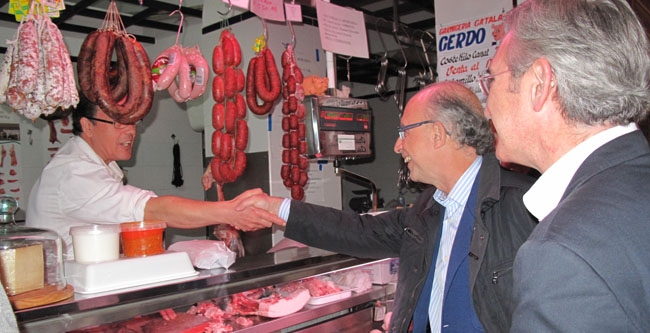 cristobal-montoro-mercado-osuna-041111