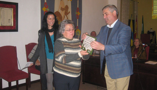 homenaje-voluntarios-281111