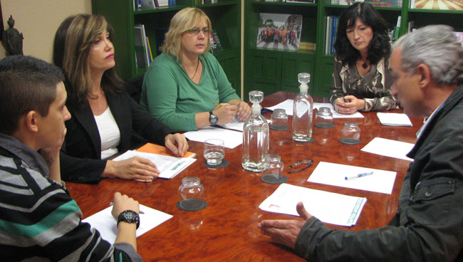 pilar-gonzalez-fernando-alvarez-lgtb-021111