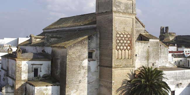 torre-santiago-carmona-251111